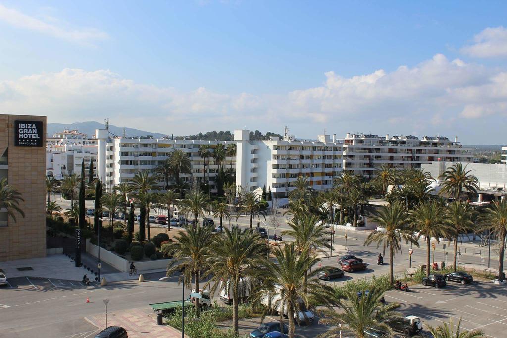 Apartamento Patio Blanco Luxury